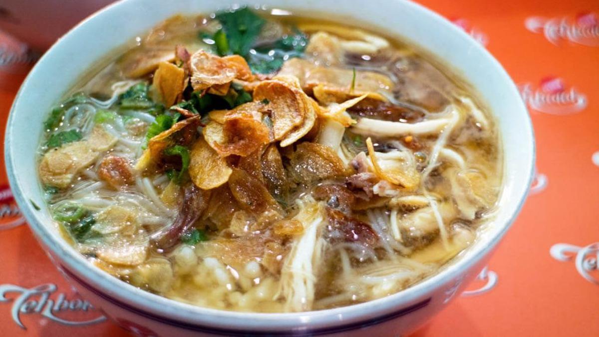 Soto Ayam Semarang: Rasa yang Menghantarkan Kenangan di Jantung Cilacap